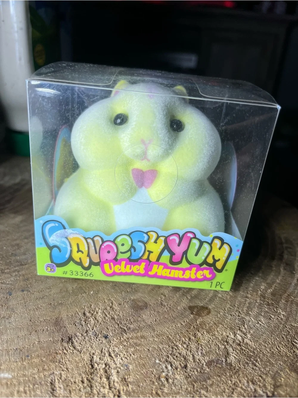 Velvet Hamster fidget SqueeshYun- Yellow